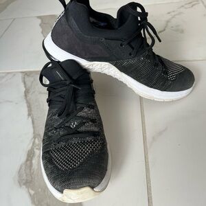 Nike Women’s Metcon Flyknit Shoes